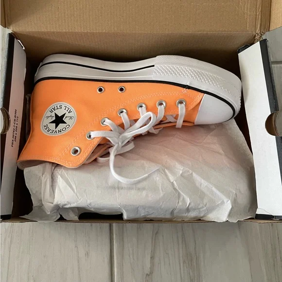 💫SOLD💫🧡Platform Hightops Converse🧡 - Picture 8 of 8